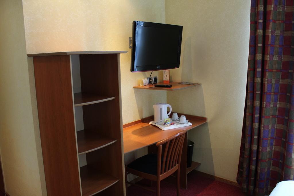 In Situ Hotel Valenciennes Exteriör bild